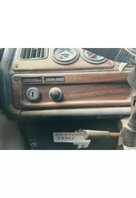 Freightliner FLD120 Dash Assembly