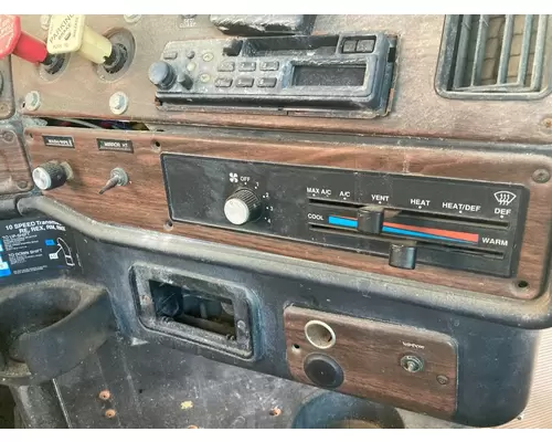 Freightliner FLD120 Dash Assembly