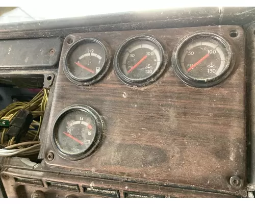 Freightliner FLD120 Dash Assembly