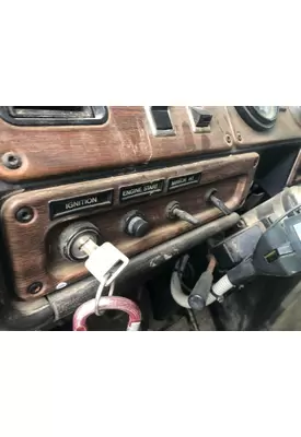 Freightliner FLD120 Dash Panel