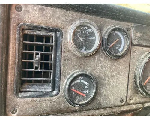 Freightliner FLD120 Dash Panel