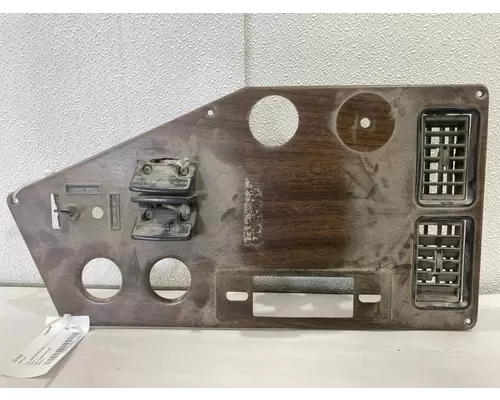 Freightliner FLD120 Dash Panel