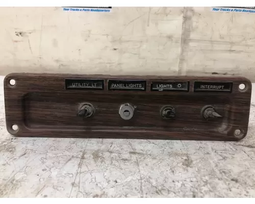 Freightliner FLD120 Dash Panel