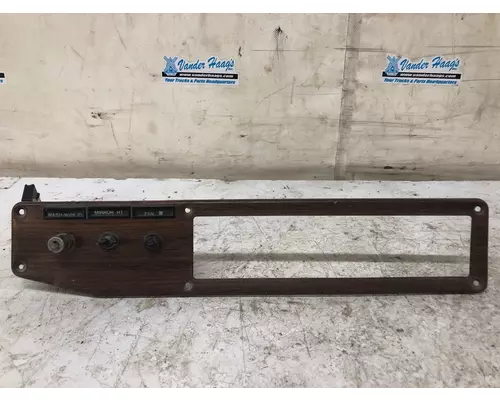 Freightliner FLD120 Dash Panel