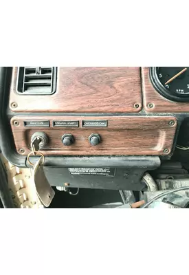 Freightliner FLD120 Dash Panel