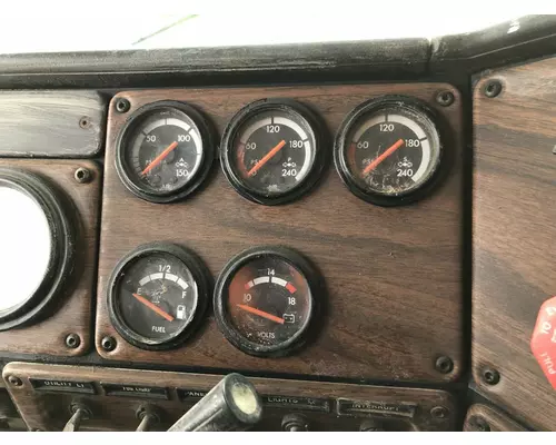 Freightliner FLD120 Dash Panel