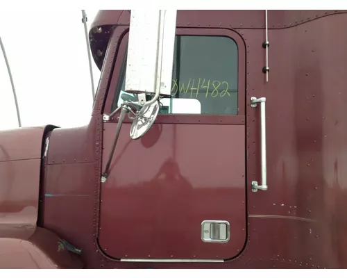 Freightliner FLD120 Door Assembly, Front
