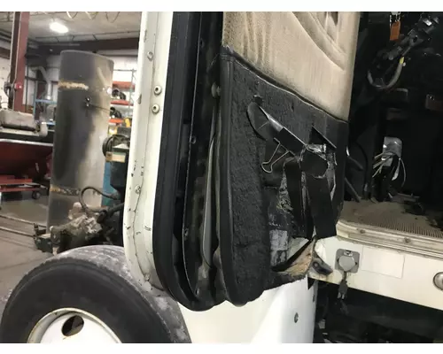 Freightliner FLD120 Door Assembly, Front