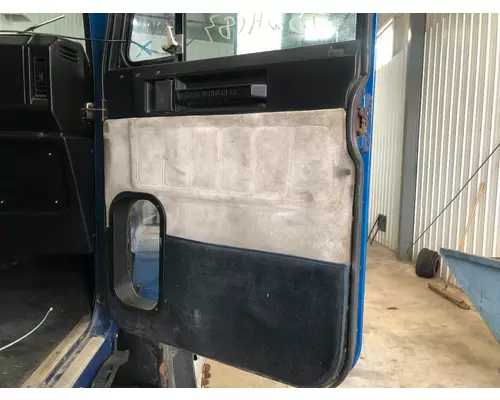 Freightliner FLD120 Door Assembly, Front
