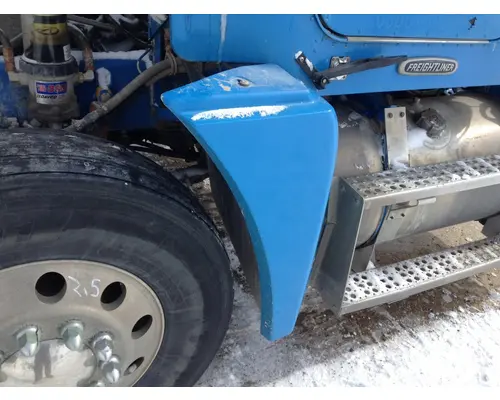 Freightliner FLD120 Fender