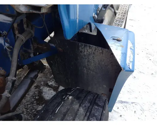 Freightliner FLD120 Fender