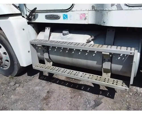 Freightliner FLD120 Fuel Tank