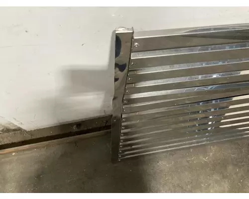 Freightliner FLD120 Grille