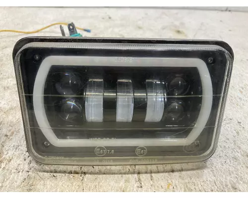 Freightliner FLD120 Headlamp Assembly