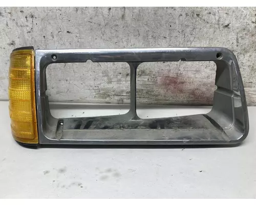 Freightliner FLD120 Headlamp Assembly