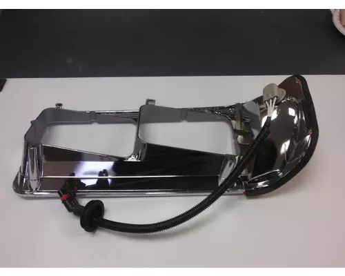 Freightliner FLD120 Headlamp Assembly