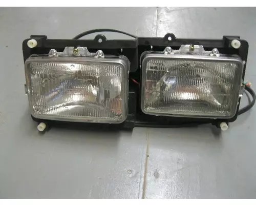 Freightliner FLD120 Headlamp Assembly