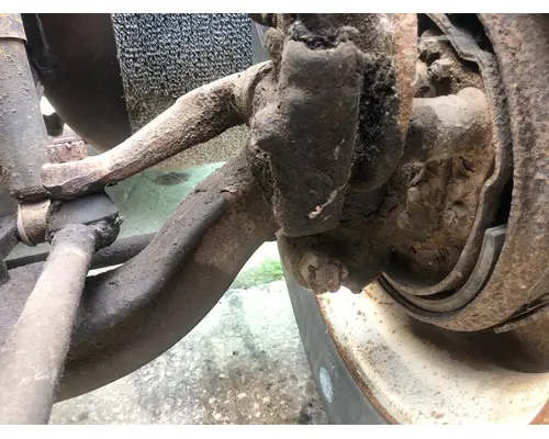 Freightliner FLD120 Hub