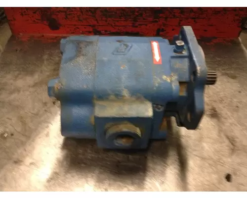 Freightliner FLD120 Hydraulic Pump