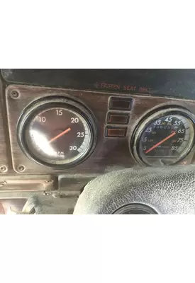 Freightliner FLD120 Instrument Cluster