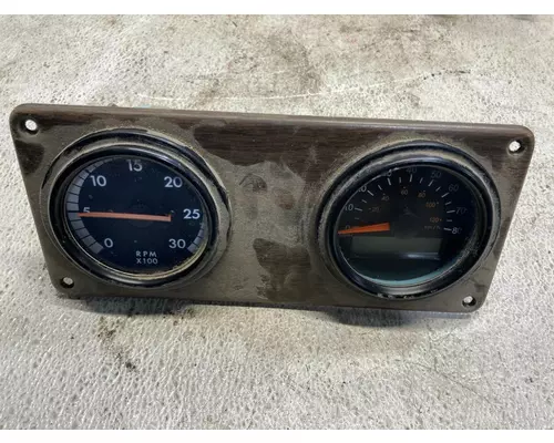 Freightliner FLD120 Instrument Cluster