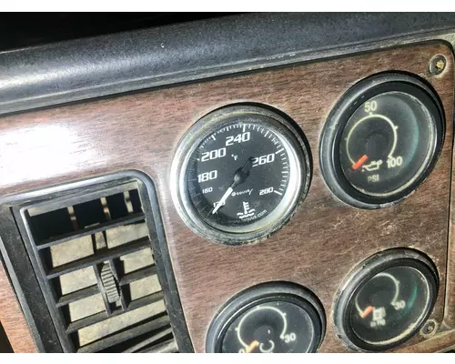 Freightliner FLD120 Instrument Cluster