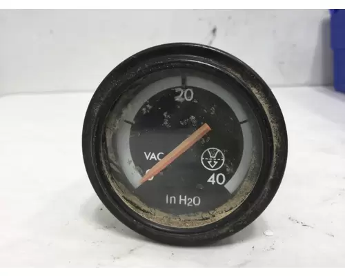 Freightliner FLD120 Instrument Cluster