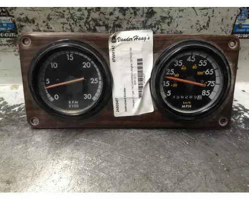 Freightliner FLD120 Instrument Cluster