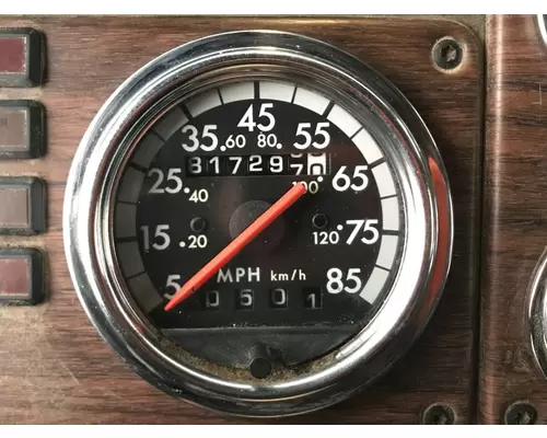 Freightliner FLD120 Instrument Cluster