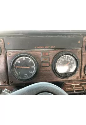 Freightliner FLD120 Instrument Cluster