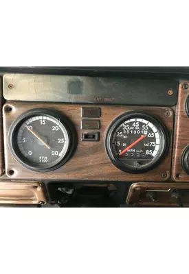 Freightliner FLD120 Instrument Cluster