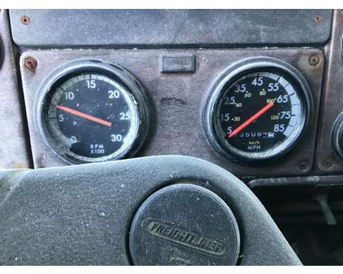 Freightliner FLD120 Instrument Cluster