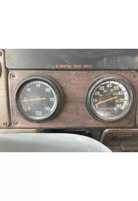 Freightliner FLD120 Instrument Cluster