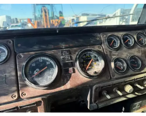 Freightliner FLD120 Miscellaneous Parts