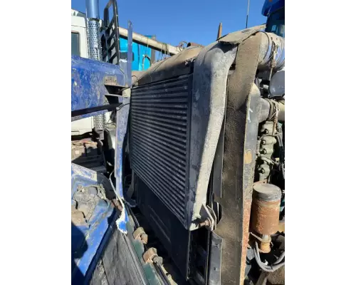 Freightliner FLD120 Radiator