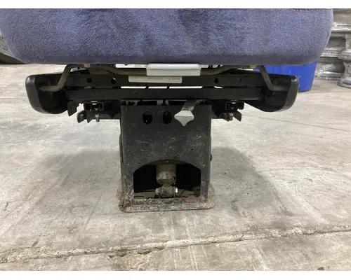 Freightliner FLD120 Seat (Air Ride Seat)