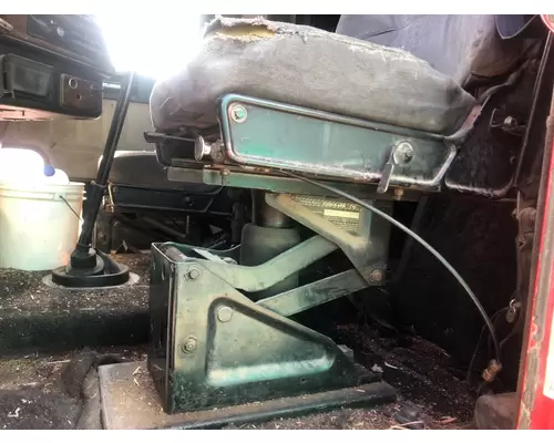 Freightliner FLD120 Seat (non-Suspension)