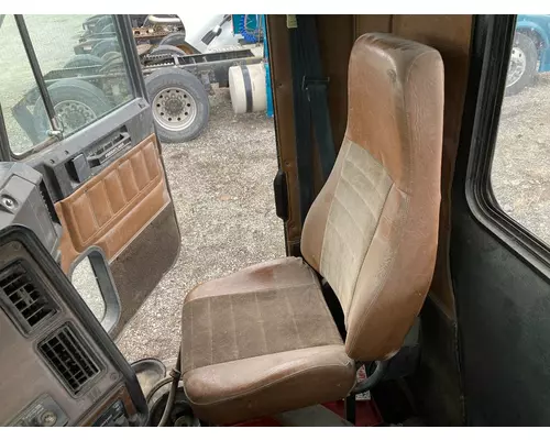 Freightliner FLD120 Seat (non-Suspension)