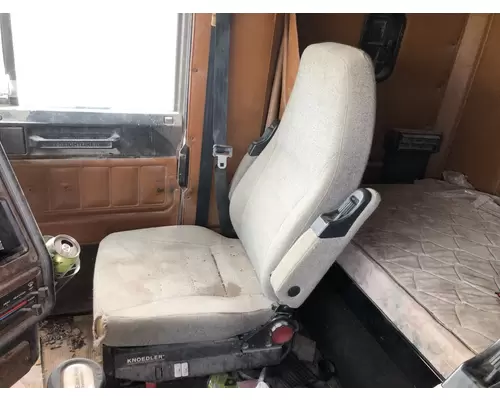 Freightliner FLD120 Seat (non-Suspension)