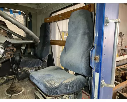 Freightliner FLD120 Seat (non-Suspension)