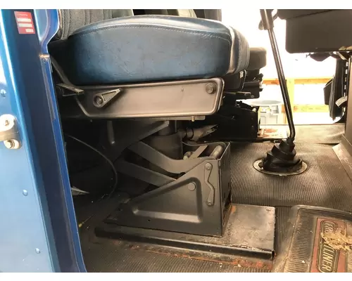 Freightliner FLD120 Seat (non-Suspension)