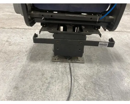 Freightliner FLD120 Seat (non-Suspension)