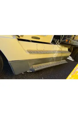 Freightliner FLD120 Side Fairing