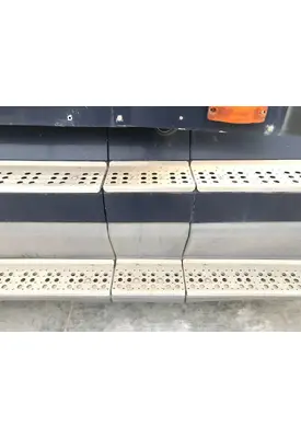 Freightliner FLD120 Skirt
