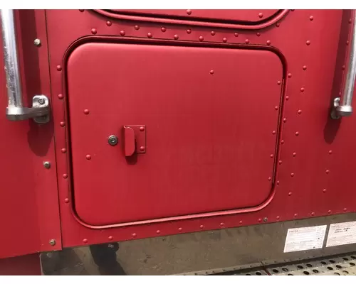 Freightliner FLD120 Sleeper Door