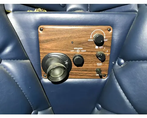 Freightliner FLD120 Sleeper