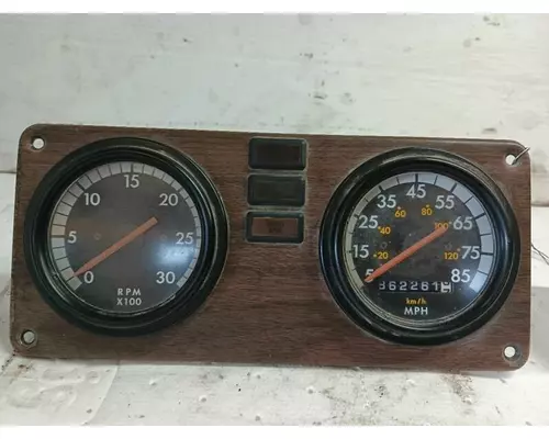Freightliner FLD120 Speedometer Head Cluster