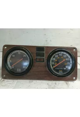 Freightliner FLD120 Speedometer Head Cluster