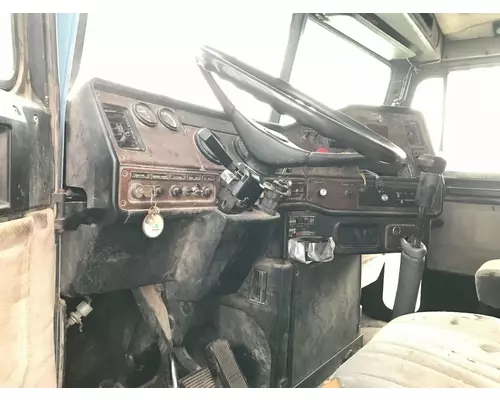 Freightliner FLD120 Steering Column