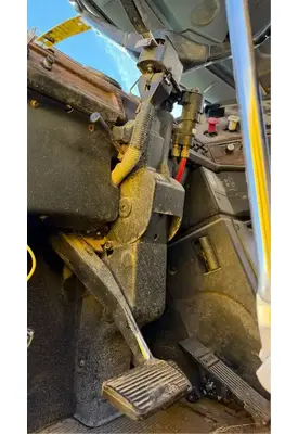 Freightliner FLD120 Steering Column